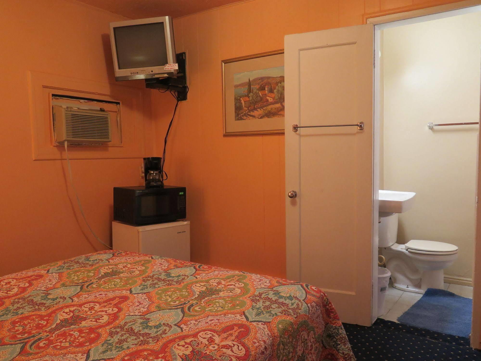 Pillow Talk Motel Wellington Bagian luar foto